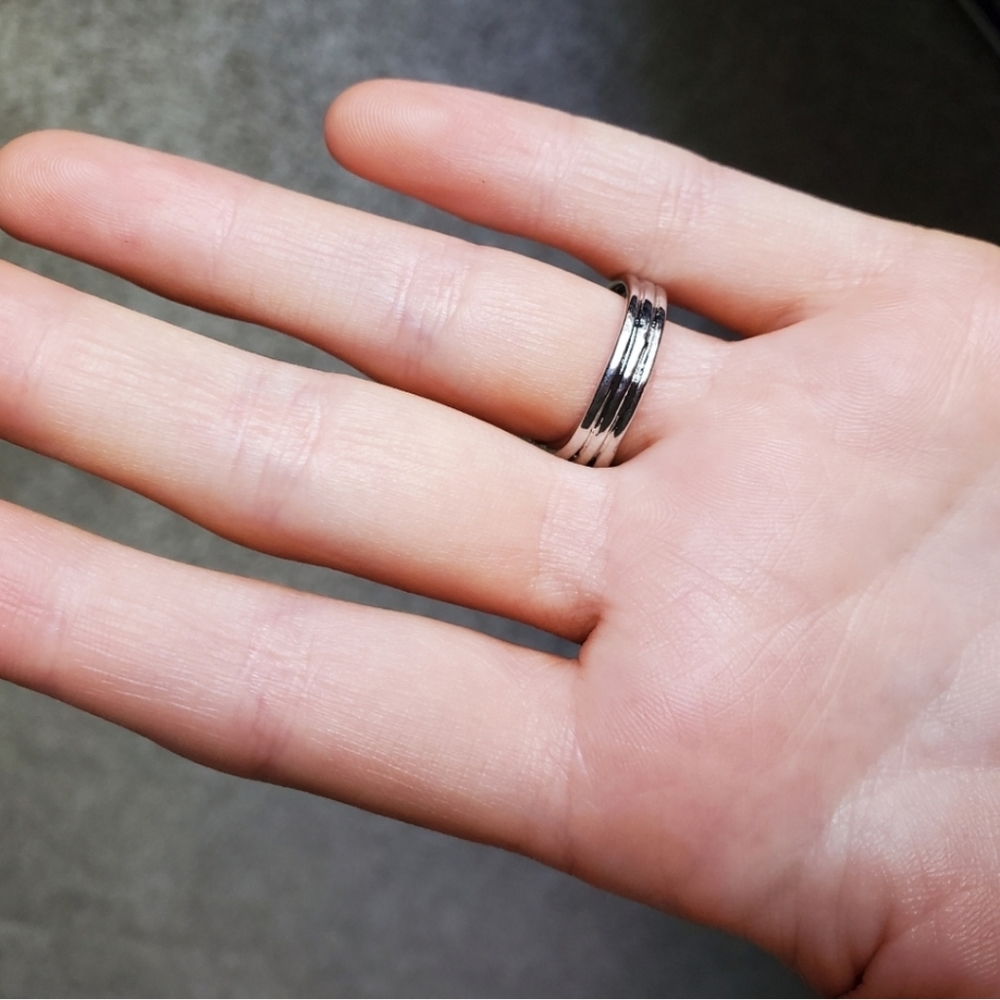 New Fashion White Sapphire Wedding Ring - Picture 2 of 4